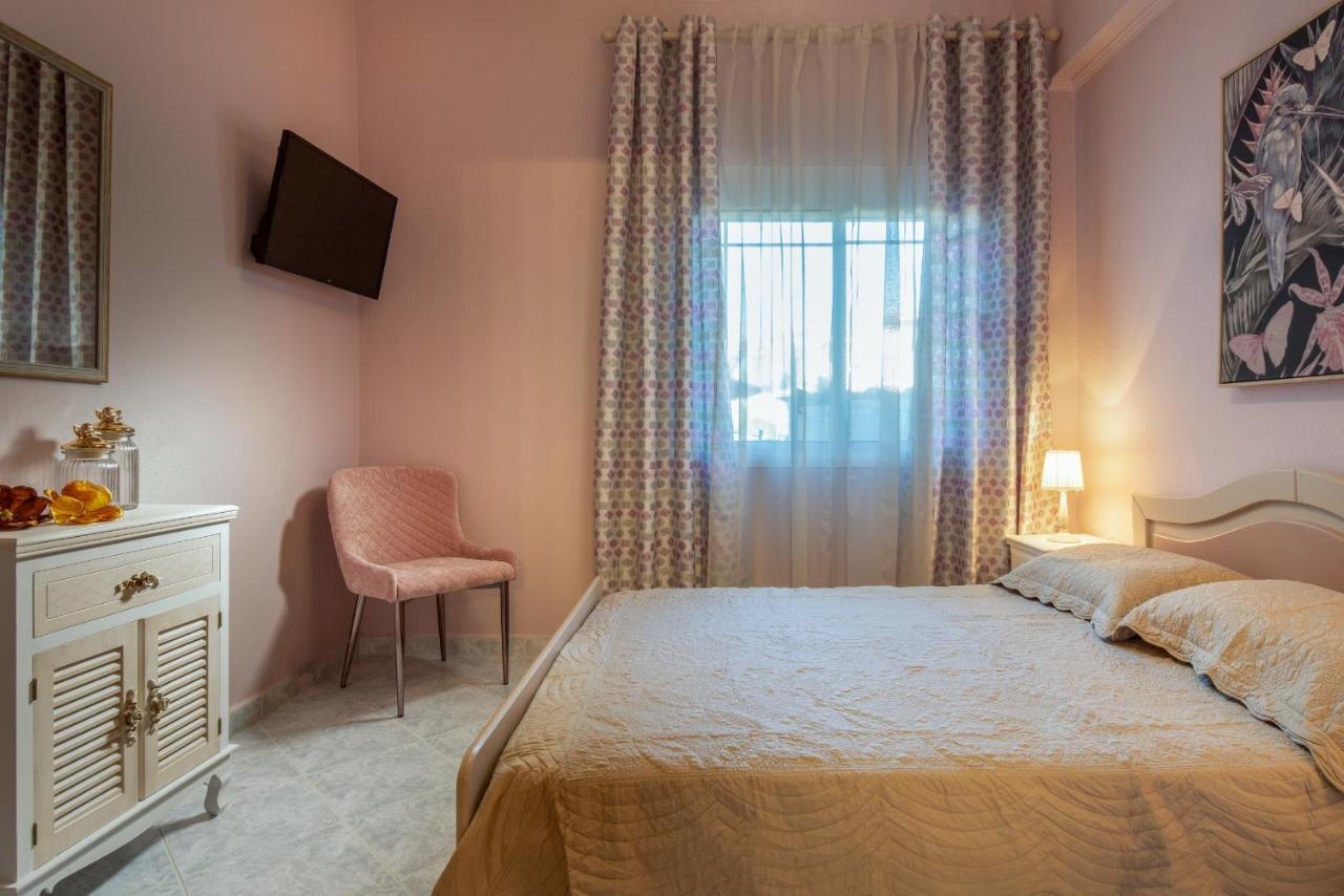 דירות סיקיה Family House Nikos מראה חיצוני תמונה